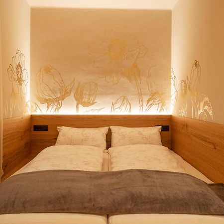 Ladurner Suites Мерано Экстерьер фото