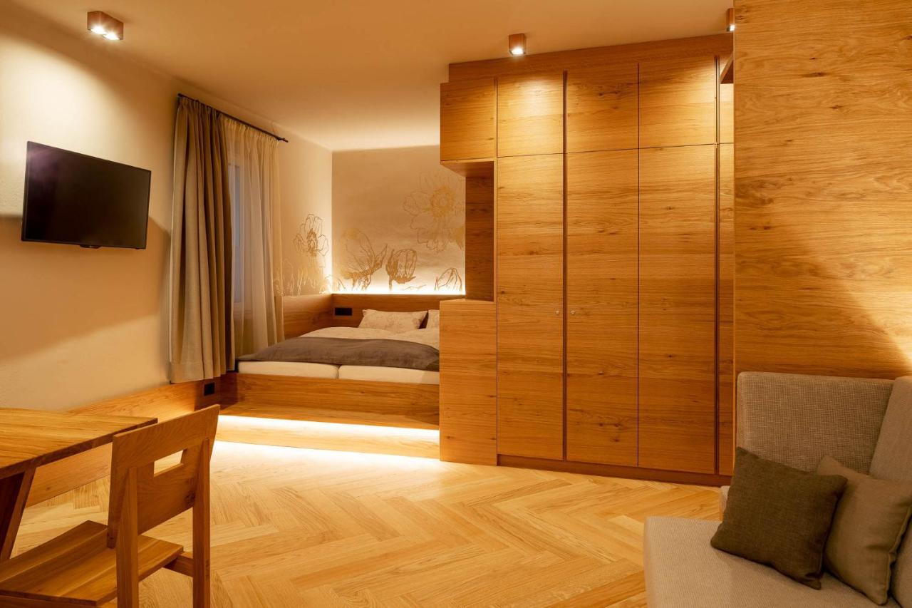 Ladurner Suites Мерано Экстерьер фото